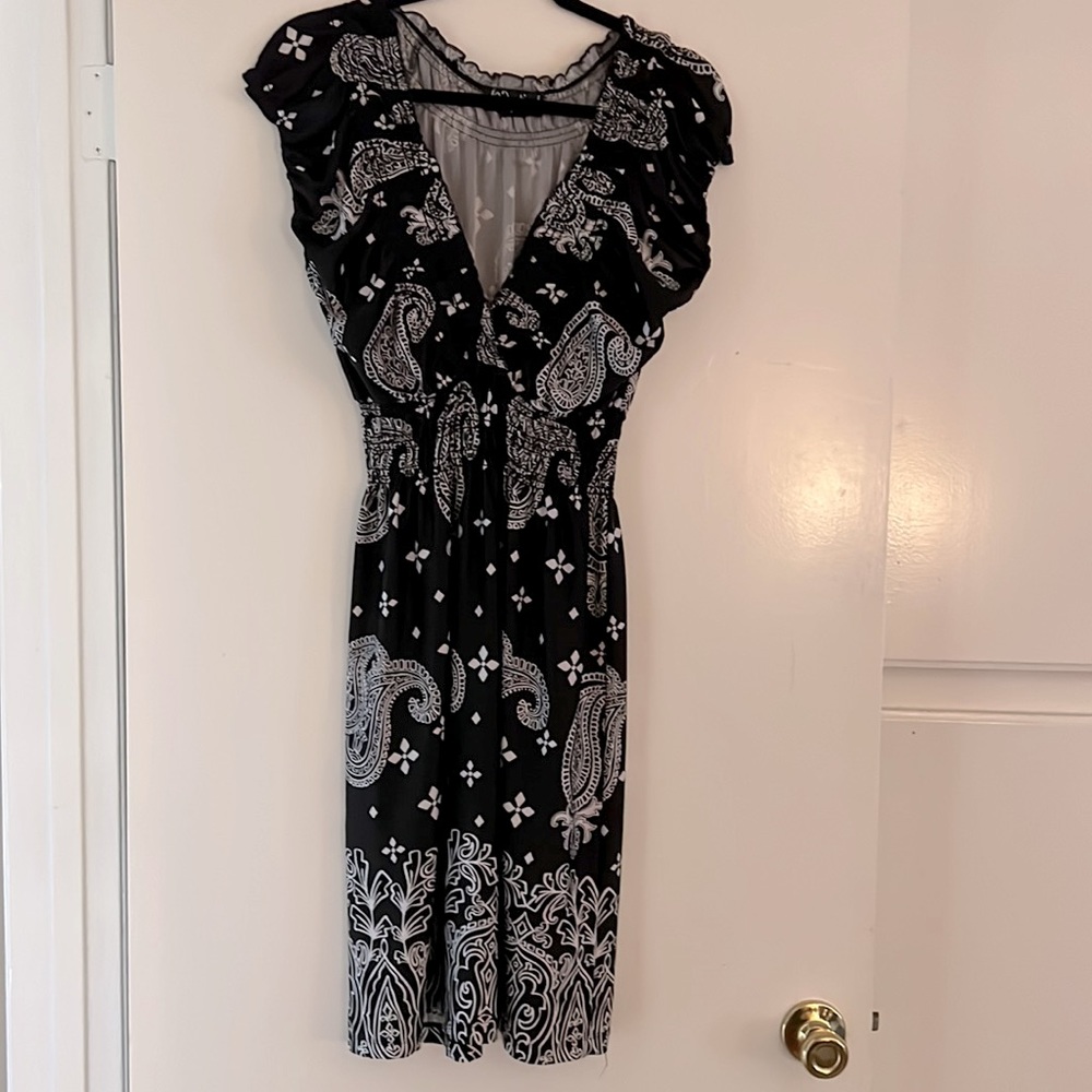 ☮️Adorable Paisley dress🌸